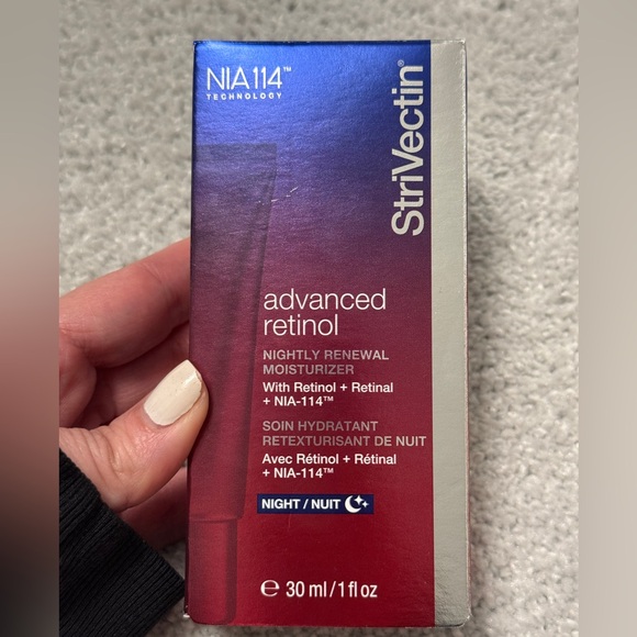 StriVectin Retinol Intense Night Moisturizer - Red and Blue